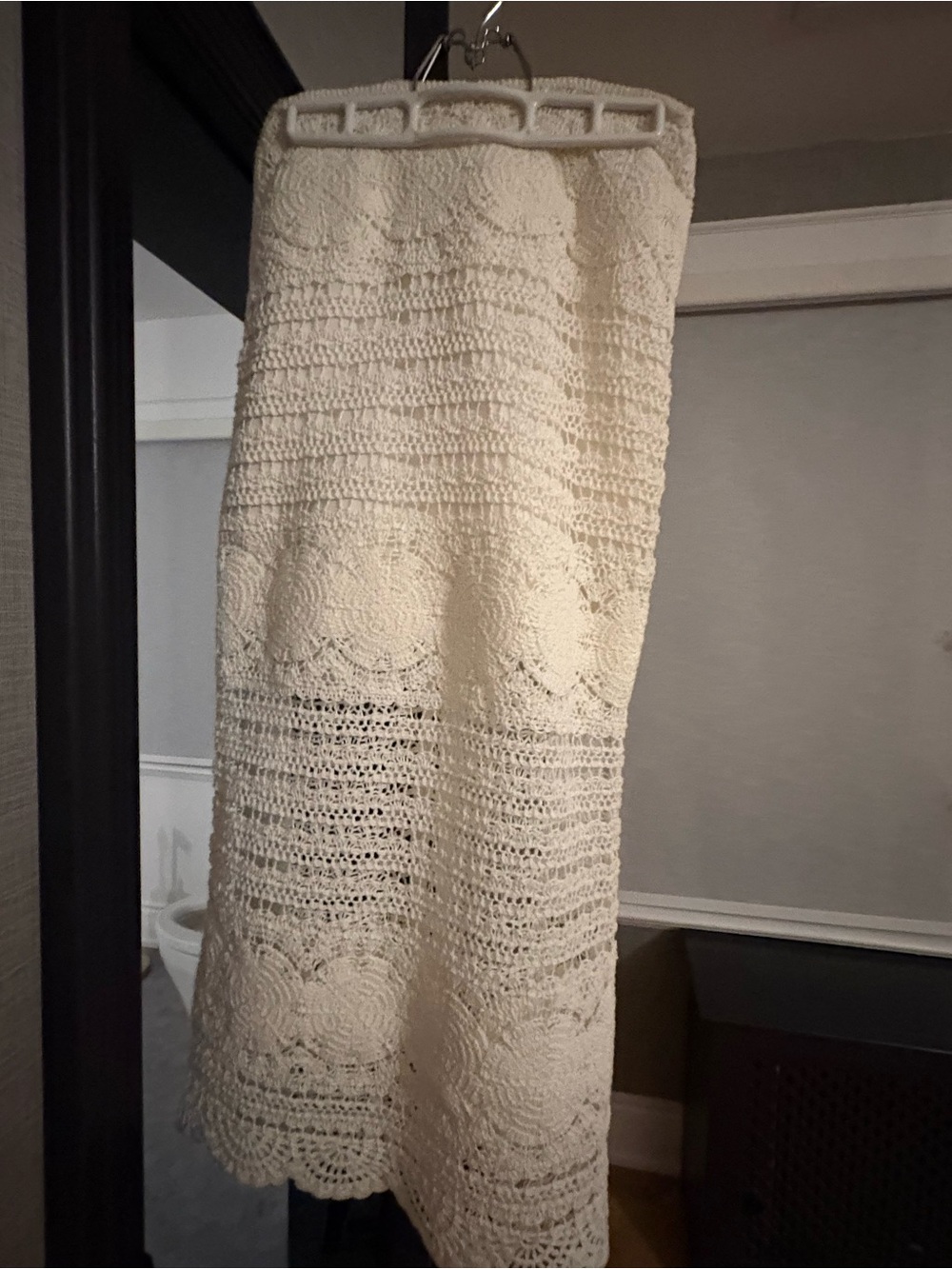 H&M Cream Crochet Pencil Skirt